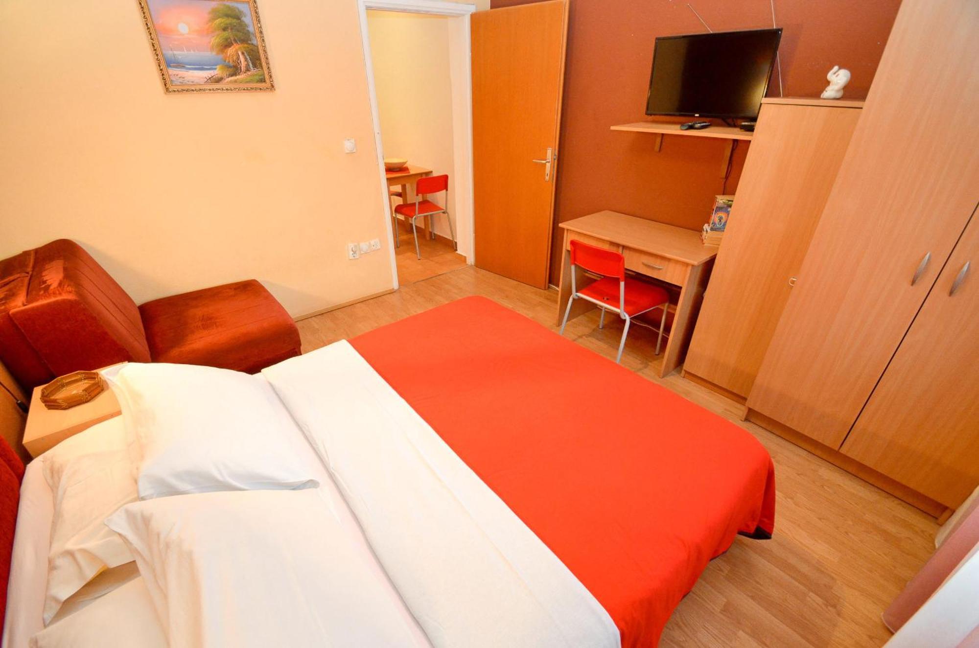 Apartments Vojin Risan Rum bild