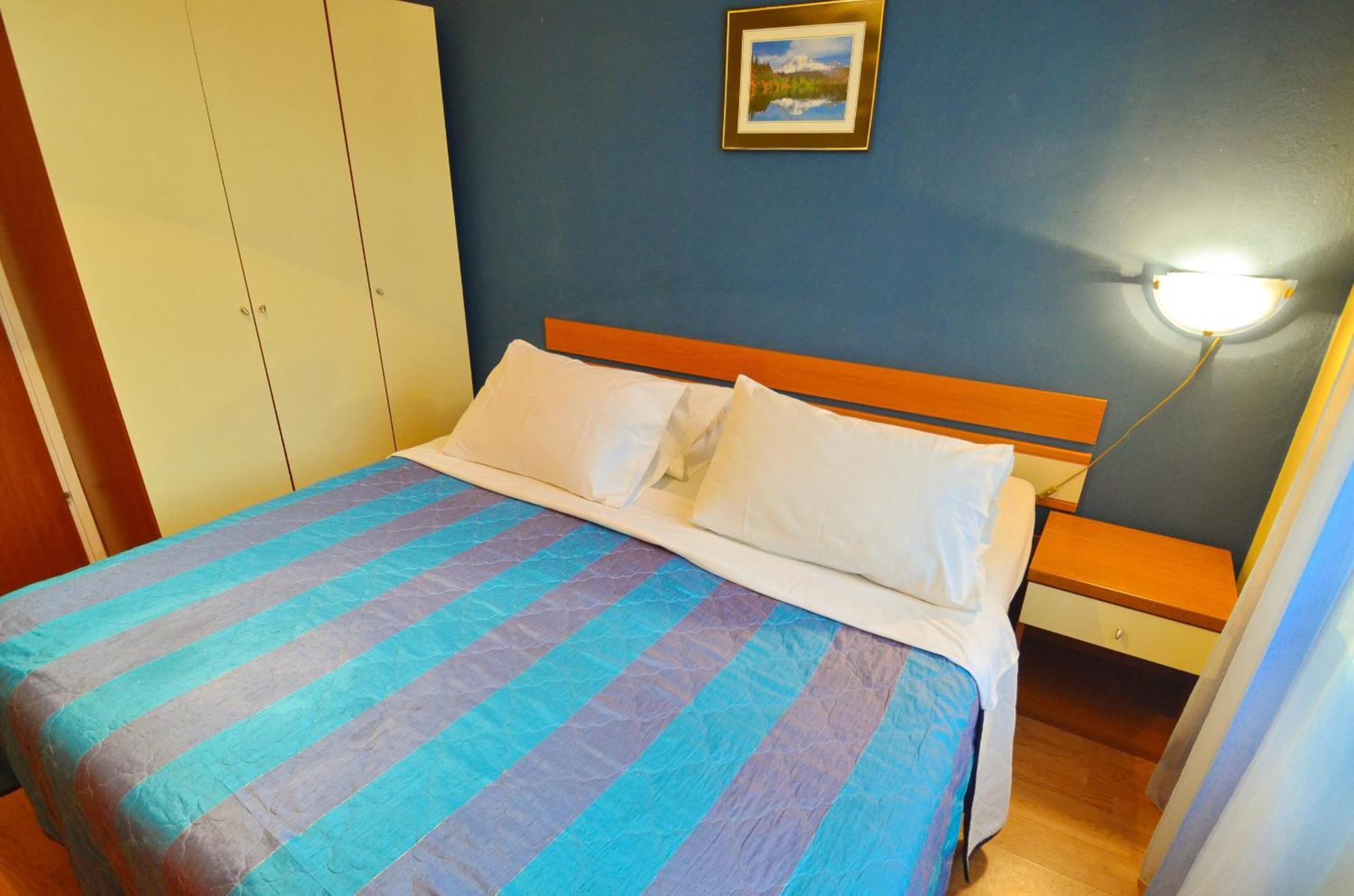 Apartments Vojin Risan Rum bild